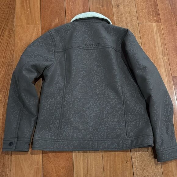 Ariat Trucker Women’s Embossed Softshell Cream Sherpa Lined Jacket Size M - Picture 6 of 12